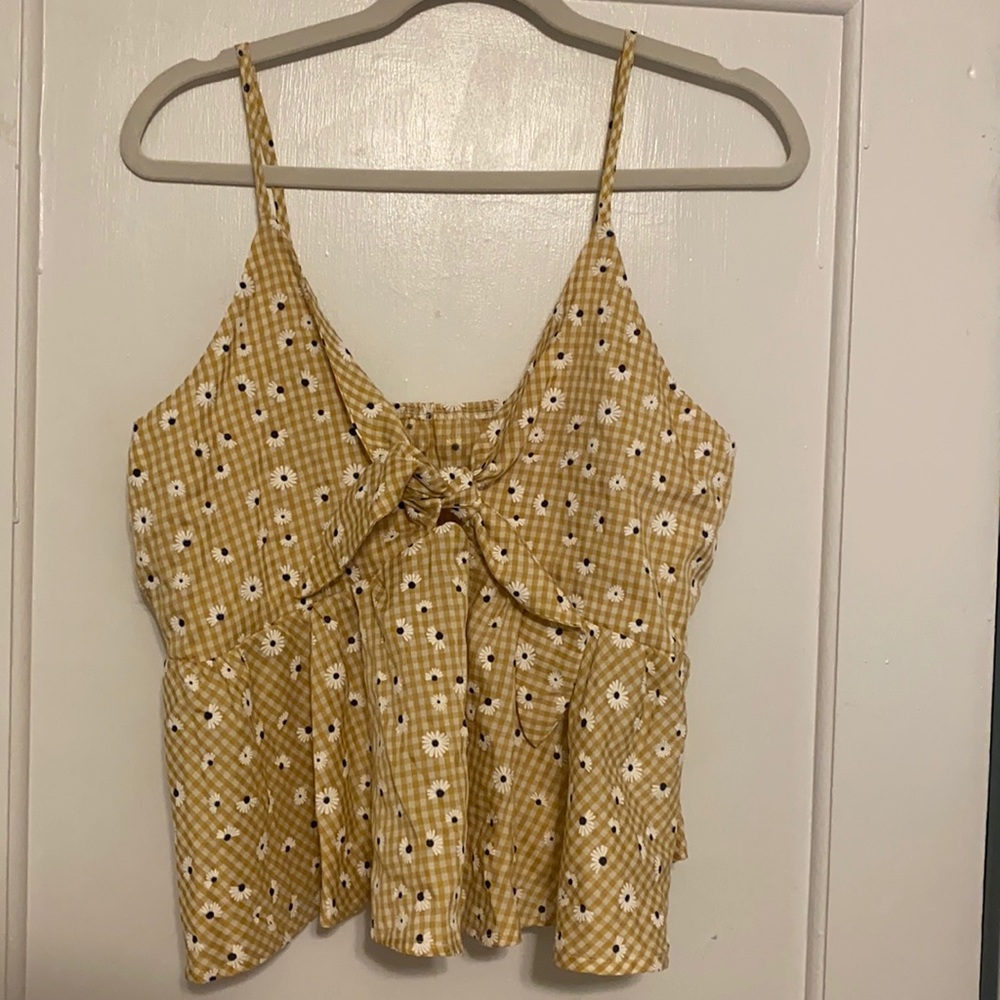 Daisy top